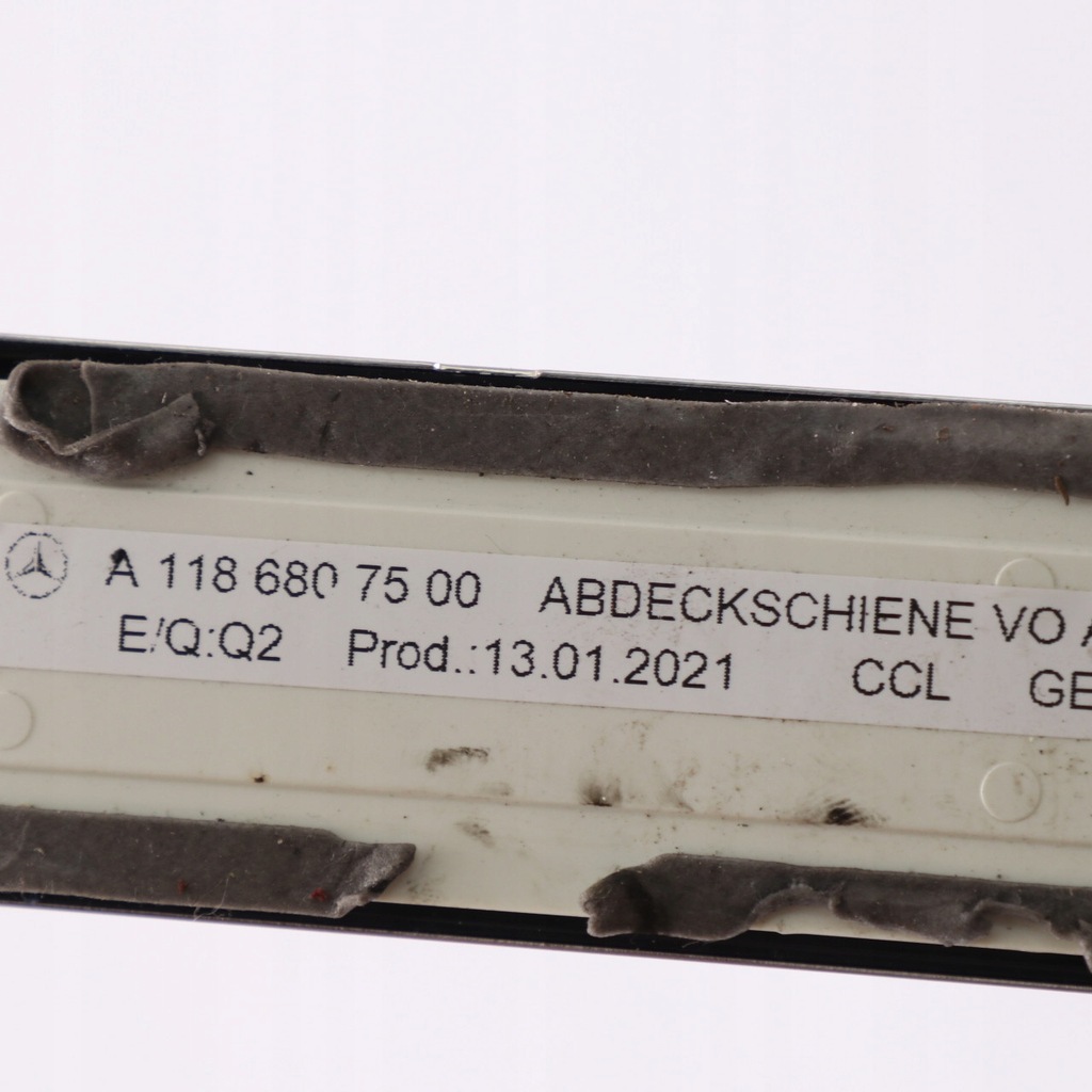 фото №11, Mercedes c118 молдинг декоративная порог дверь левая правая подсвеченная