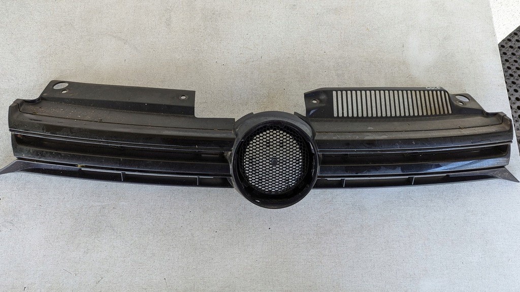 фото №1, Решётка радиатора решётка радиатора vw golf vi hb