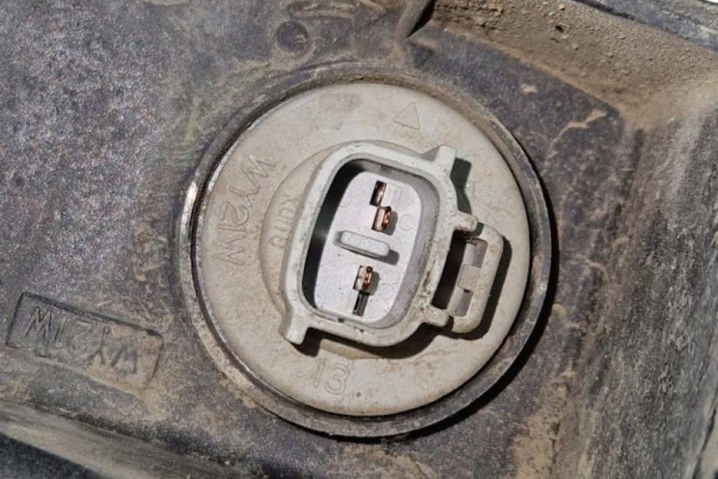 фото №8, Лампа ліва передня suzuki grand vitara ii jt, te, td 10059079 1.9l