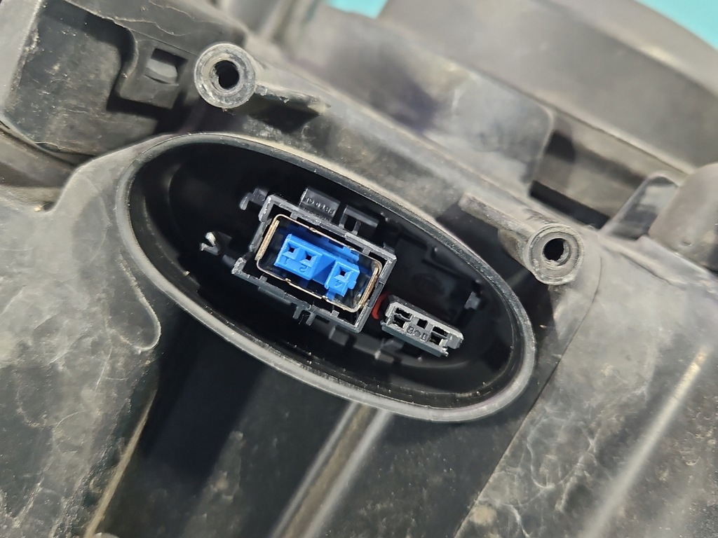 фото №13, Фара правый лампа перед ксенон chrysler voyager v 07-10 europa