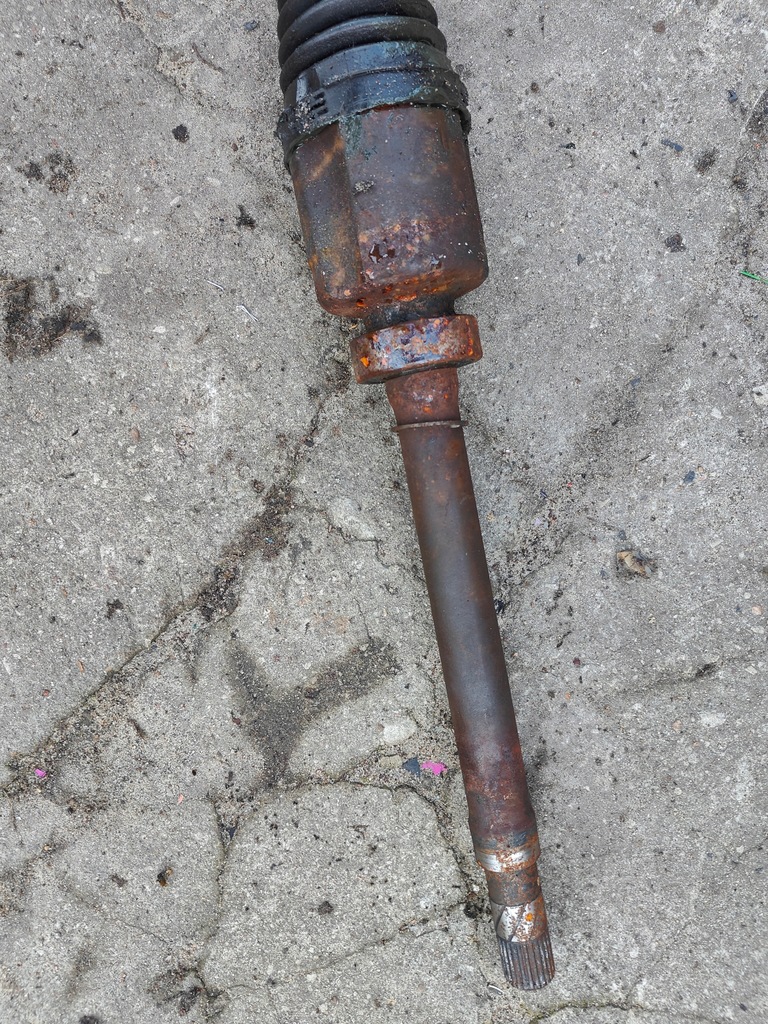 фото №5, Dacia duster 2010 1,5 dci приводной вал правая 8200930509