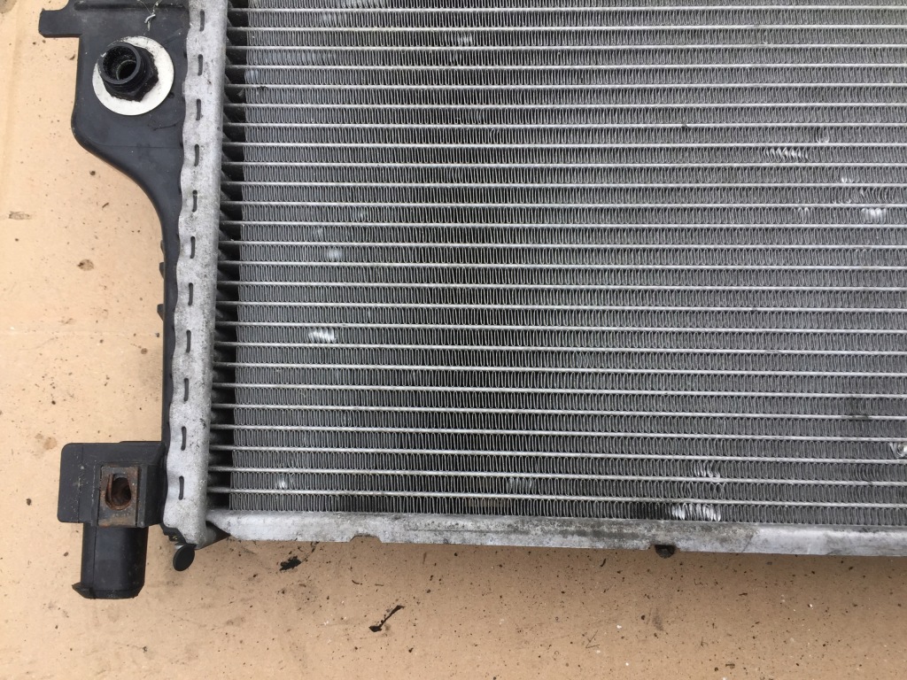 Купити Mercedes радіатор води a1645001704