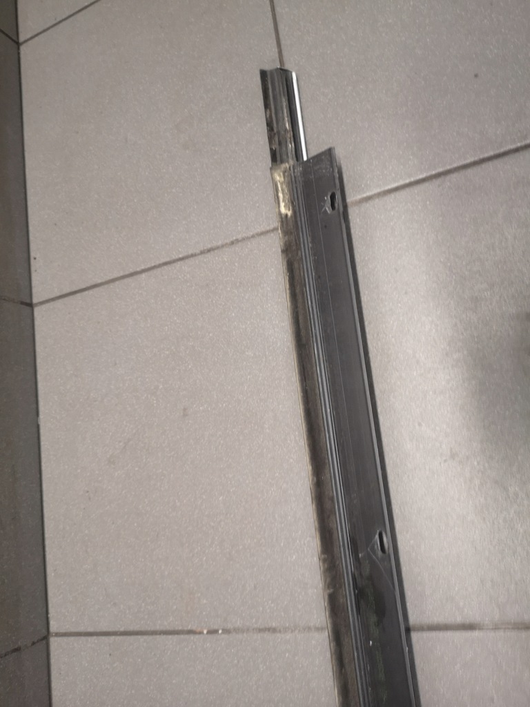 фото №11, Молдинг хром правый перед audi a8 d3 4e0853284c