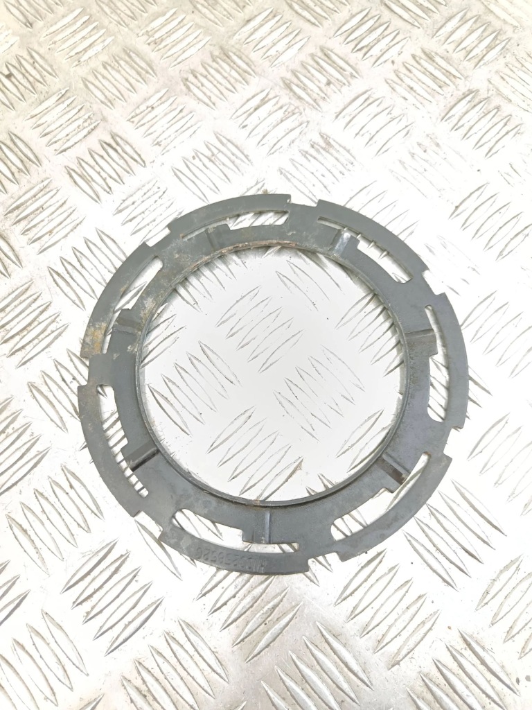 Купить Opel insignia a 2011 гайка насоса топлива