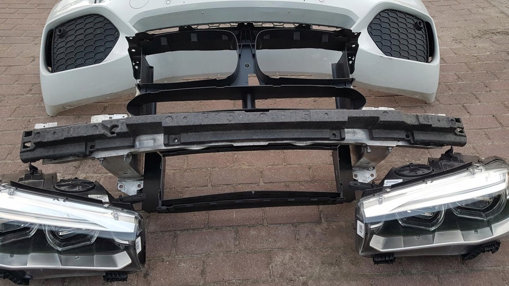 Купити Bmw x5 f15 m-pakiet бампер led адаптивний ремінь впуск