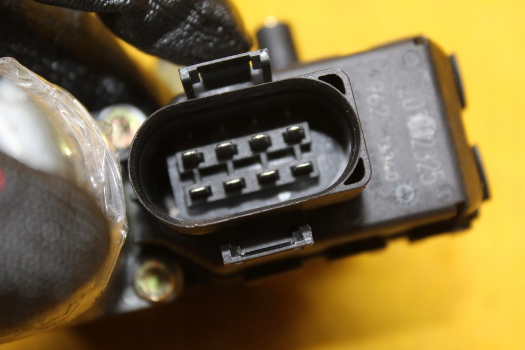 фото №6, Моторчик стекло правый перед a6 c5 4b0959802b