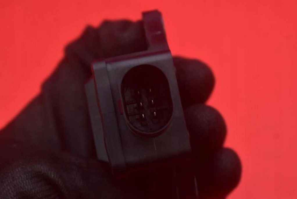 Датчик датчик esp 8e0907637a audi a8 d3 4.2 tdi 326 km quattro 05-07 Київ