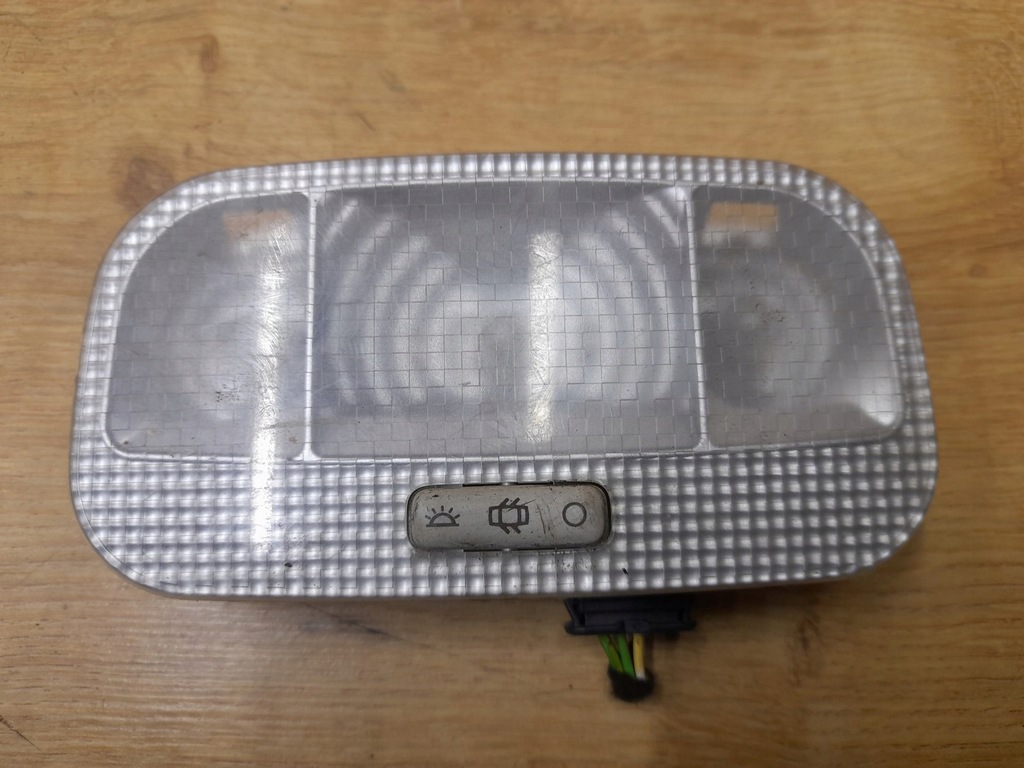 фото №1, Лампа освещение салона peugeot partner ii