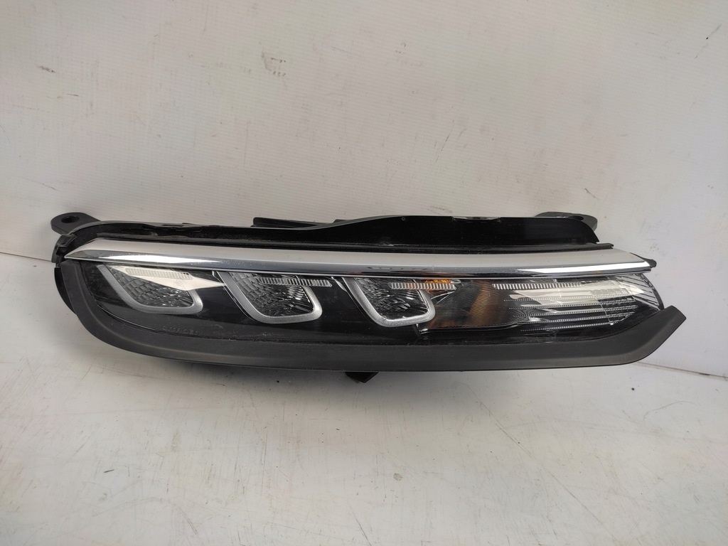 фото №1, Citroen c3 iii lift лампа drl правая перед 2020-