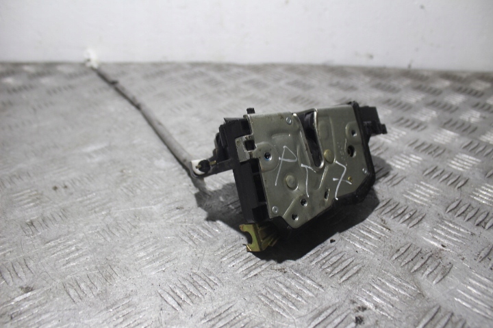 фото №1, Замок правий задня двері bmw 3 320d e46