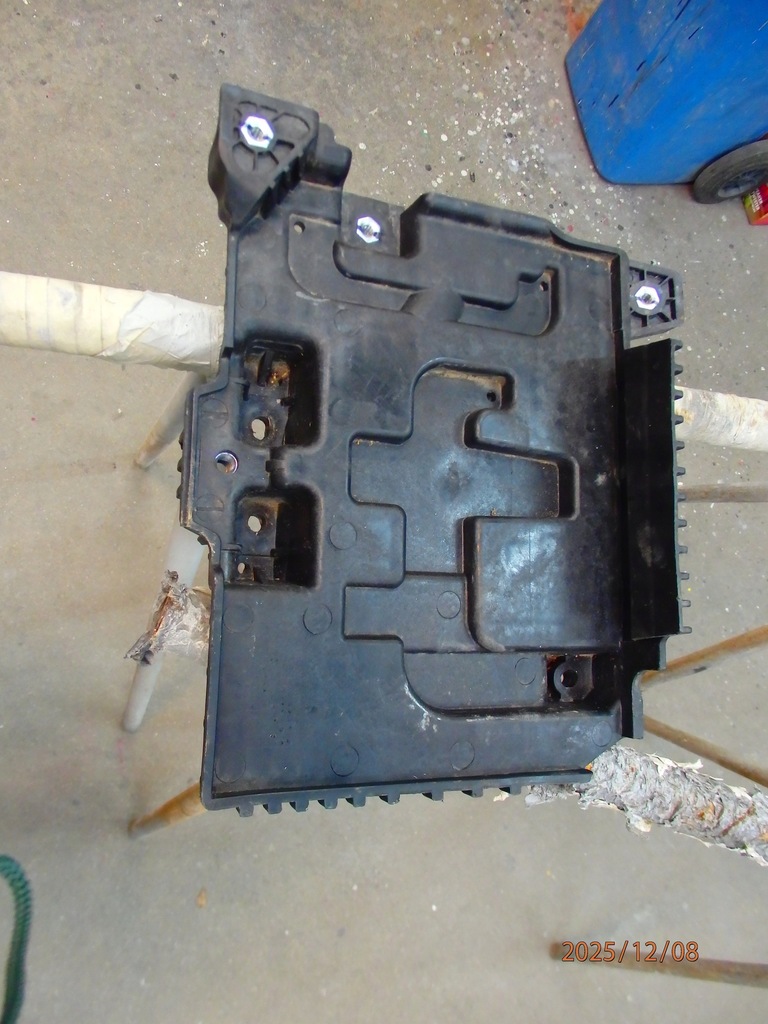 фото №1, Основание аккумулятор hyundai bayon