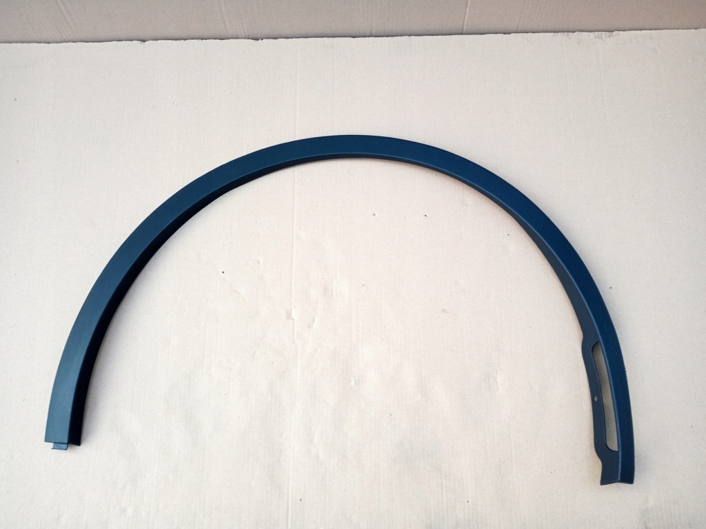 фото №1, Tesla y права молдинг крила перед