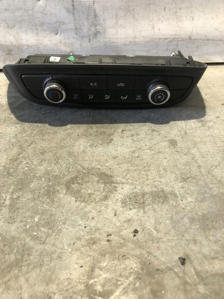 фото №1, Crossland x панель кондиционера 98226284yx