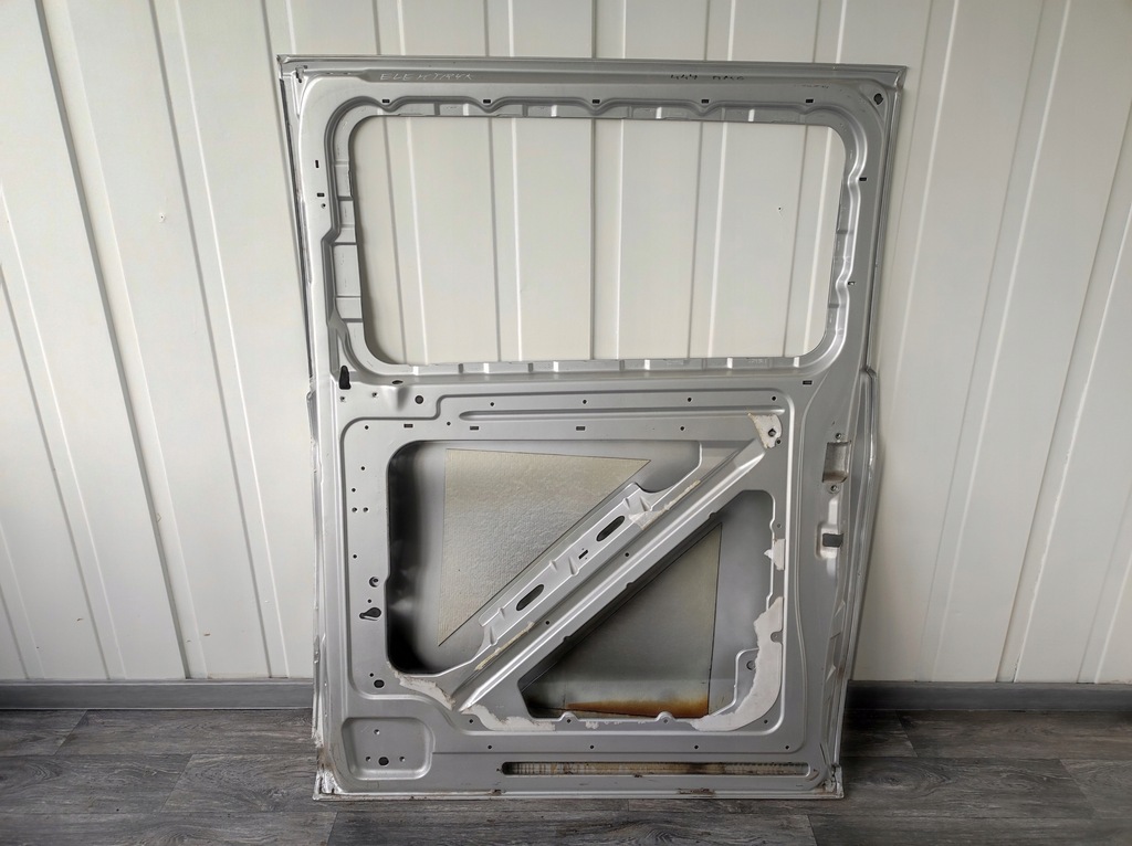 фото №11, Дверь mercedes v-klasa amg bok правый сдвижные