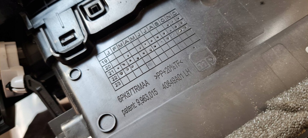 Купити Jeep grand cherokee wl 2022 решітка обдув середня консолі 6pk87trmaa