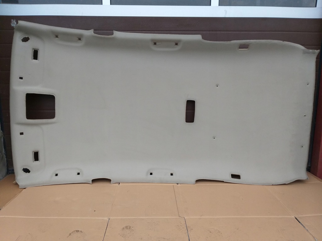 фото №1, Toyota avensis t27 kombi потолок