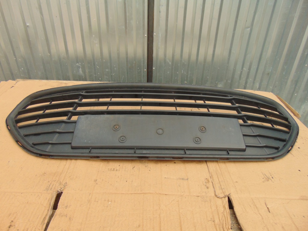 Решётка  решётка радиатора передняя ford mondeo mk4 рестайлинг Цена