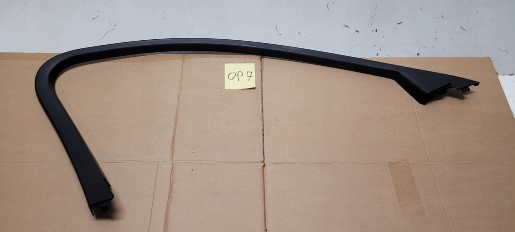 фото №1, Рамка пластик двері лівий перед kia stinger 82911-j5000