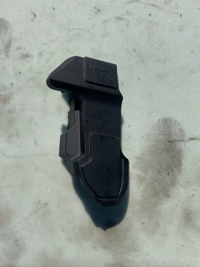 фото №1, Bmw x3 g01 защита крышка коробка предохранителей 8599277