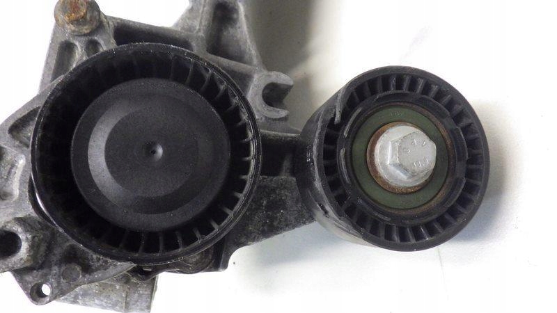 фото №6, Кронштейн основание генератора trafic iii vivaro b 1.6 cdti 117105124r