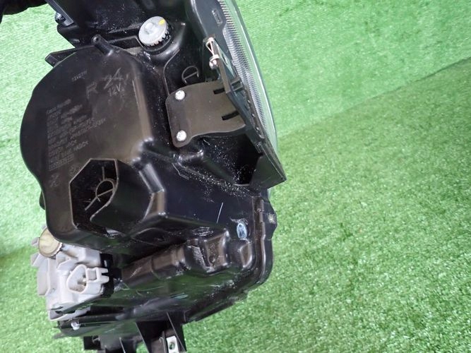 фото №6, Suzuki vitara iii lift 18- фара правый лампа правая