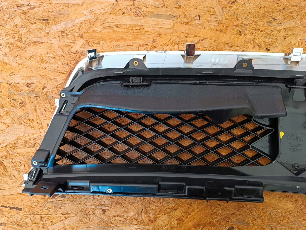 фото №11, Решётка решётка радиатора решётка радиатора бампера перед sz0704901 suzuki grand vitara ii 05-