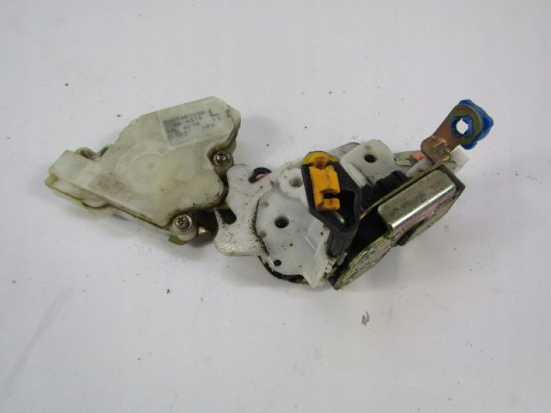 фото №3, Almera tino замок дверь перед левый