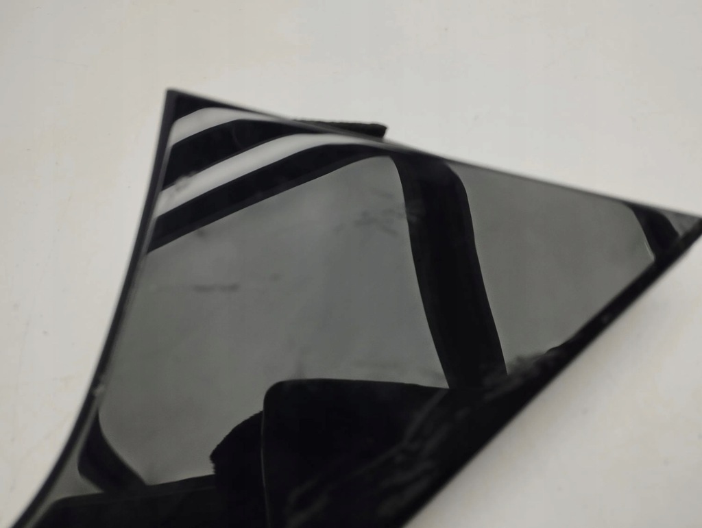 фото №5, Audi q3 f3 2019 обивка задний крышки багажника