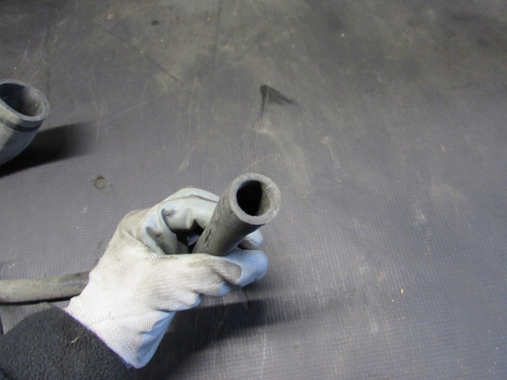 Купити Труба заливної пального opel astra ii 98-09r 09227615