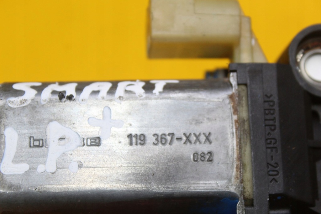 Моторчик скло ліве перед передній smart fortwo 1 0130822002 Зі Шроту