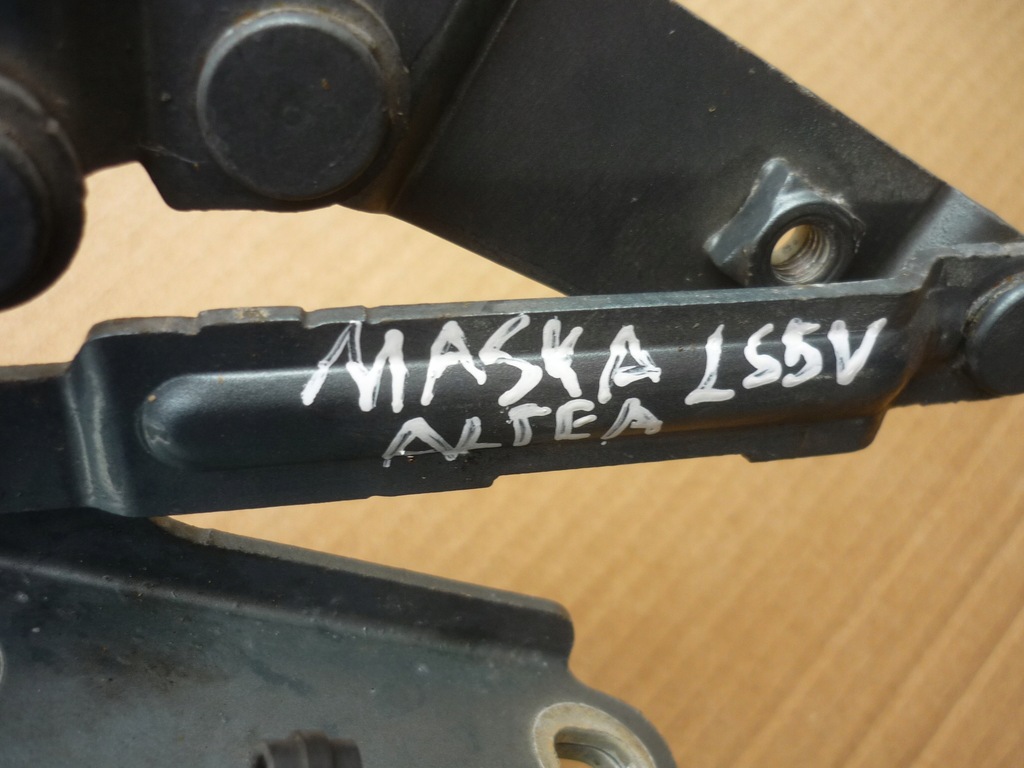 фото №11, Комплект петли капот seat altea toledo iii ls5v 5p0823301b 5p0823302b