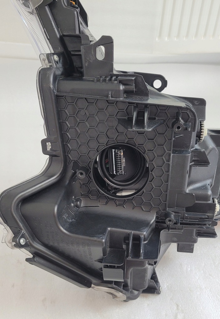 фото №11, Лампа правая перед koito led toyota prius xw50 iv 2015-2019