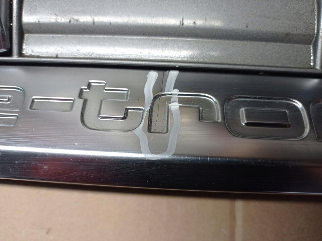 фото №5, Решітка радіатора решітка радіатора audi e-tron 4ke853651