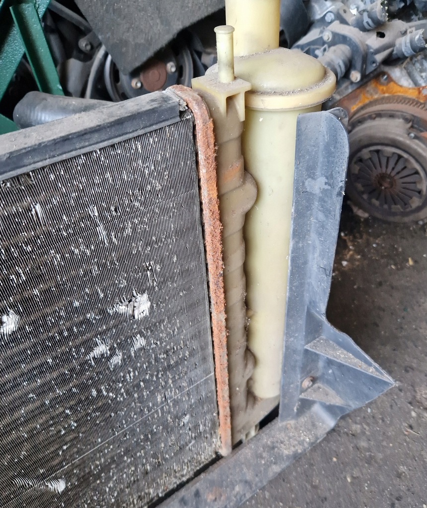 фото №4, Радіатор з вентилятор fiat bravo 1.4