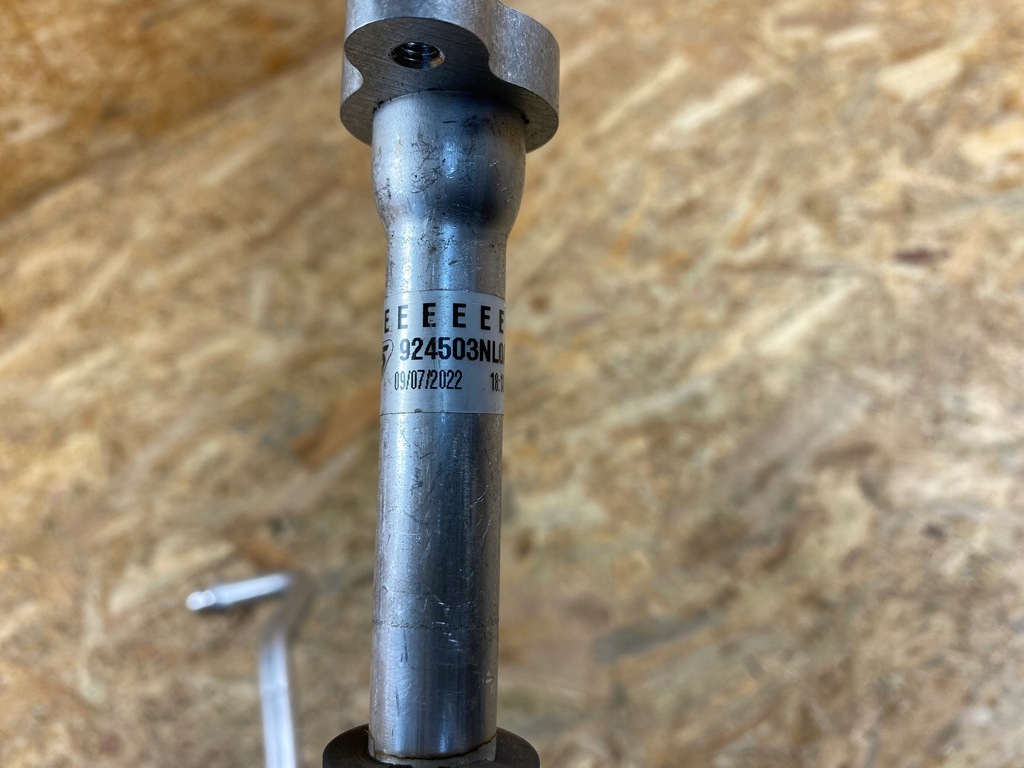 фото №11, Wąż шланг кондиционера nissan leaf ii 924503nl0a 2017-