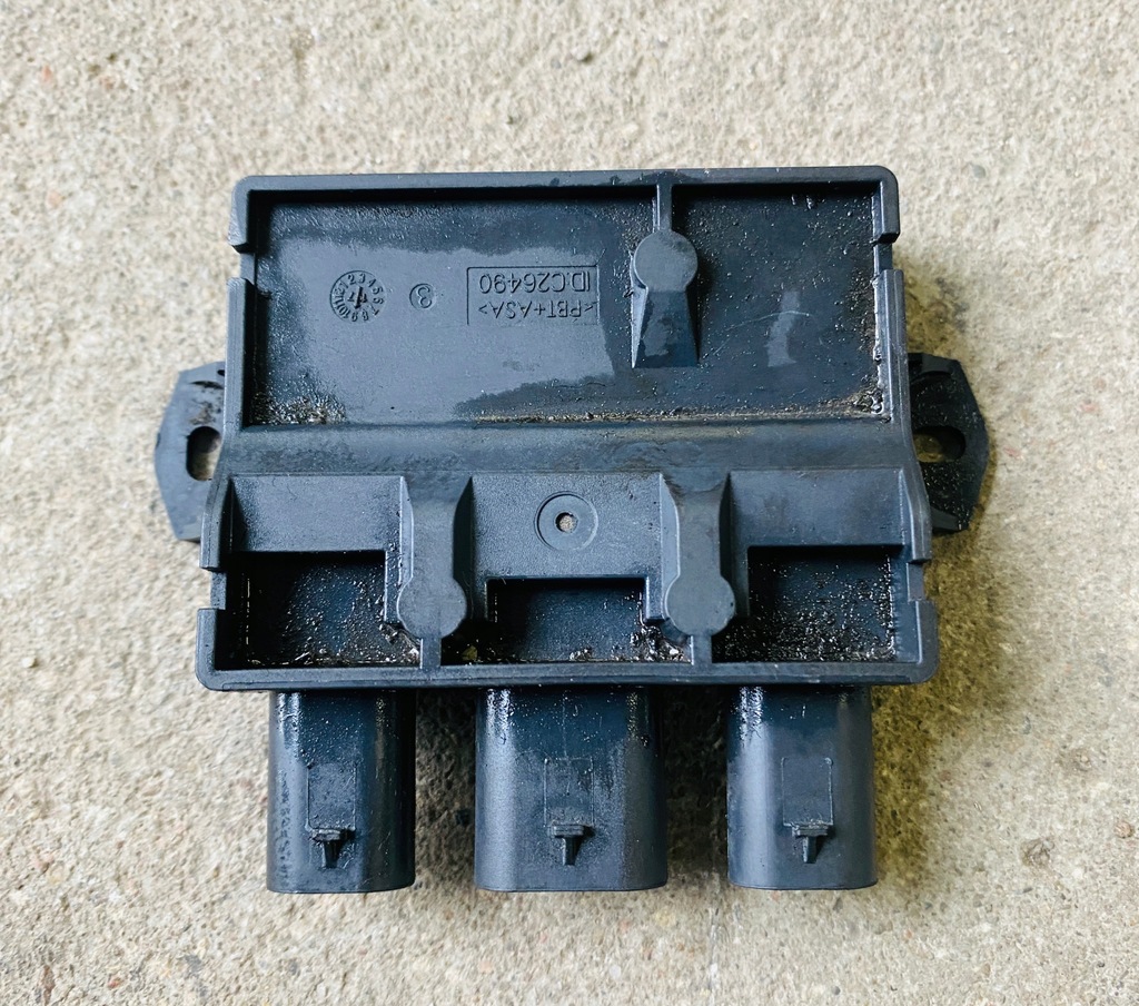 фото №1, Maserati levante модуль кришки багажника c64890-104