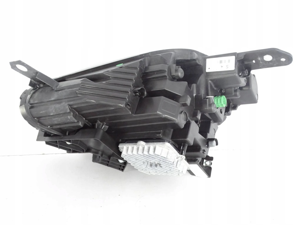 фото №4, Лампа перед передня права masrati grecale