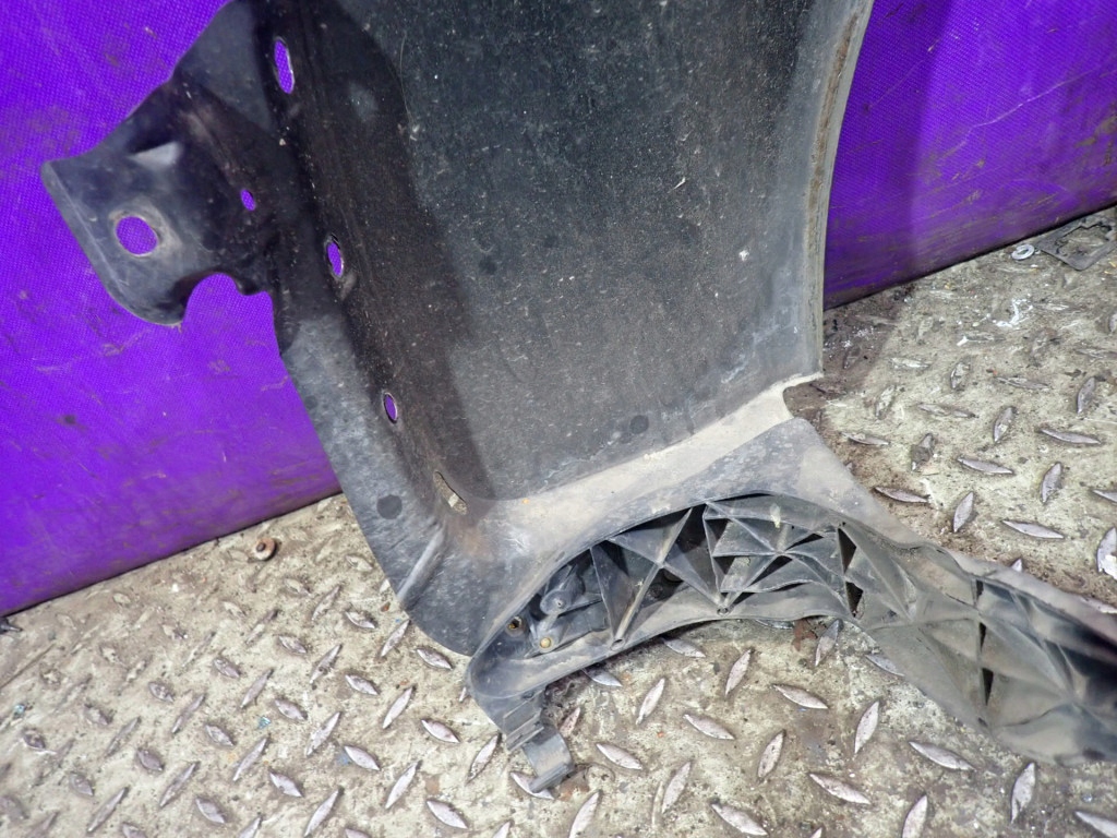 Audi a4 b6 00-05 крыло  перед правый  lż9w Цена