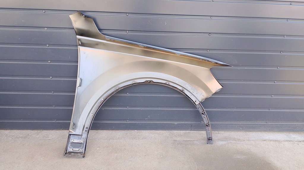 фото №8, Audi q7 4m лівий крила перед передній гарний молдинг