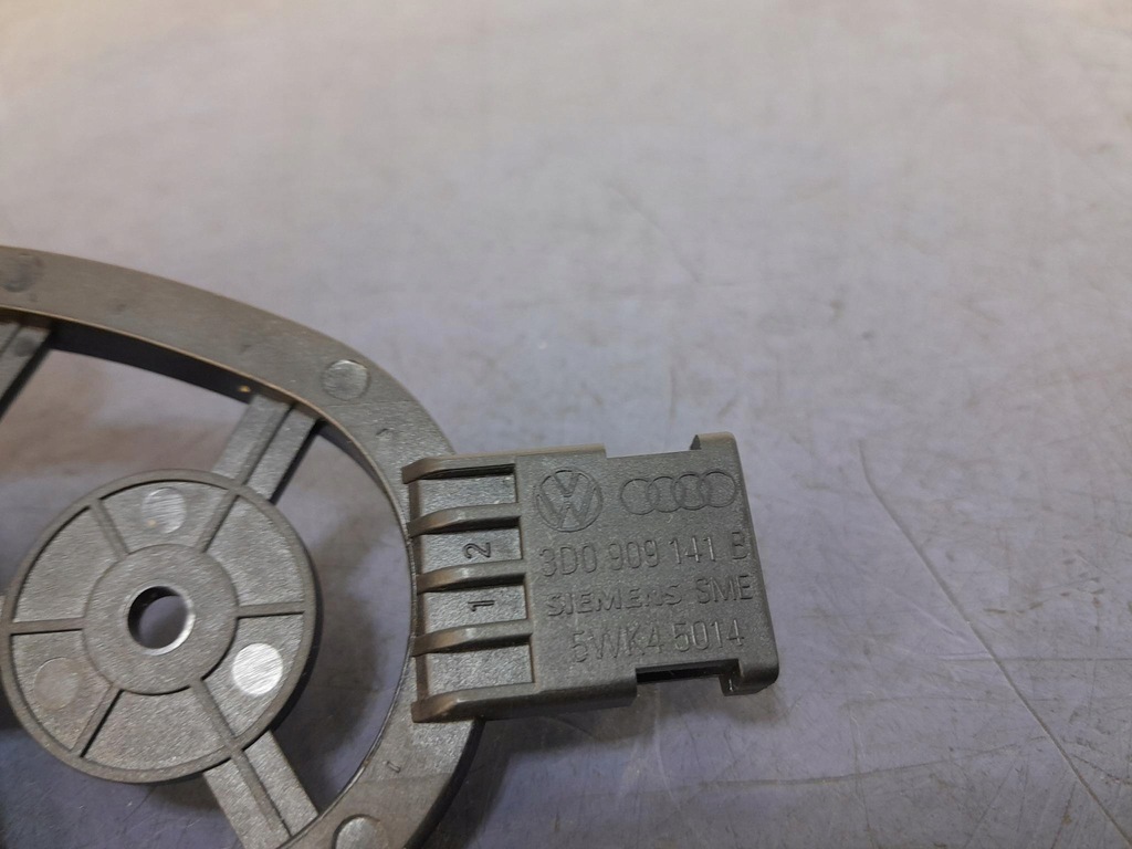 фото №4, Audi a8 d3 lift антена kessy 3d0909141b