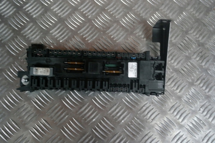 фото №1, Mercedes g w463 lift 3.5cdi коробка предохранителей