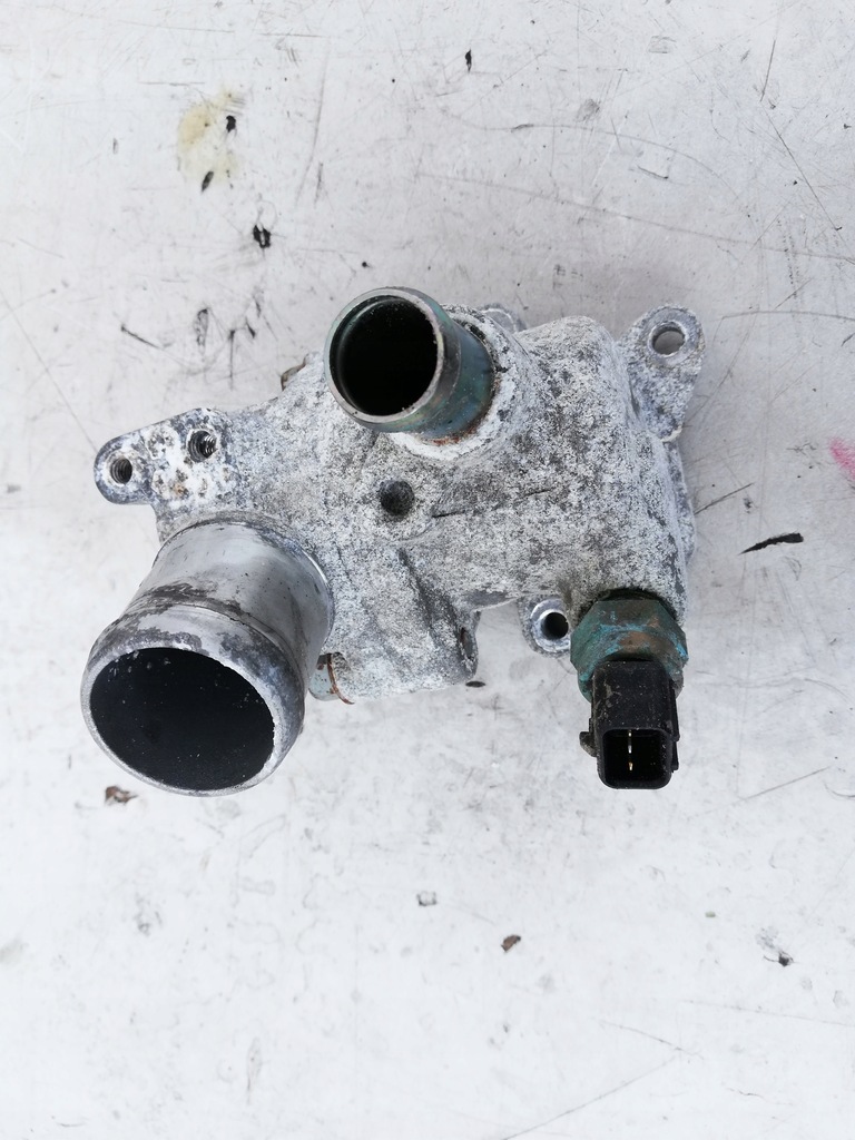 фото №1, Корпус термостата hyundai i30 12-16 1.6 crdi