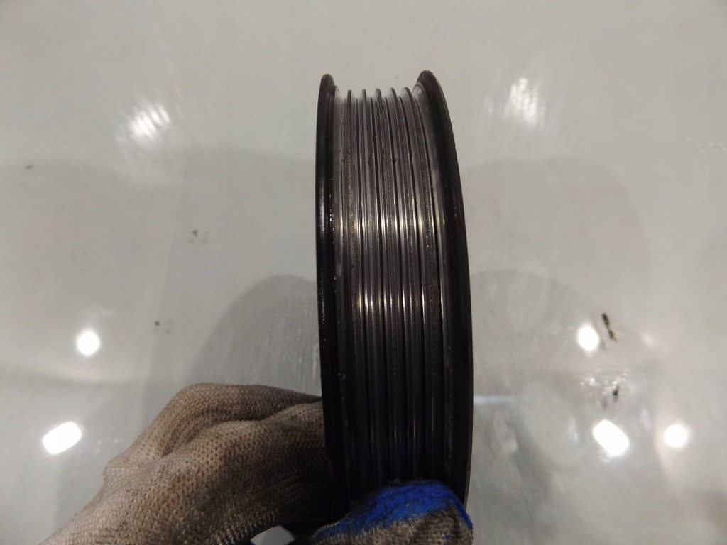 фото №2, A6 c6 2,7tdi колесо насоса wody 059121031j