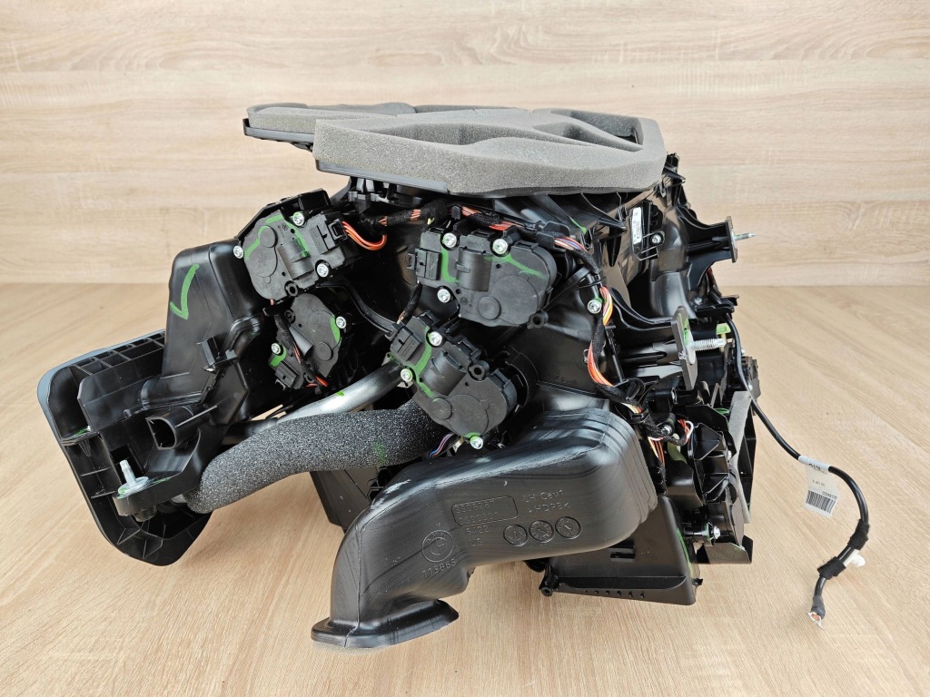 фото №8, Оригинальная воздуходувка отопитель воздуха bmw x6 g06 g05 lci 5a31841 10km