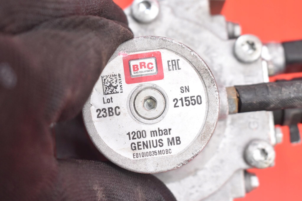 фото №8, Жгут двигателя молдинг впрыскная 82121-0u680-a toyota yaris cross 1.5 vvt-ie