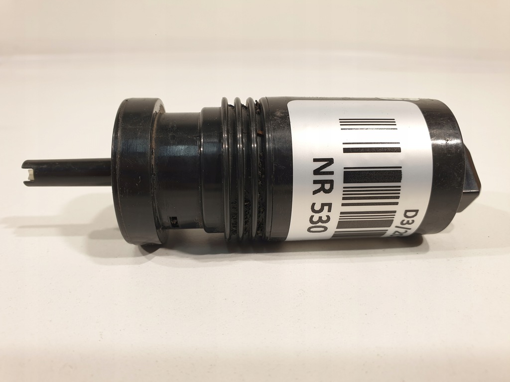 фото №6, Volvo v70 iii xc70 ii помпа омивача скло оригінальний номер 1013229 150411b 493378