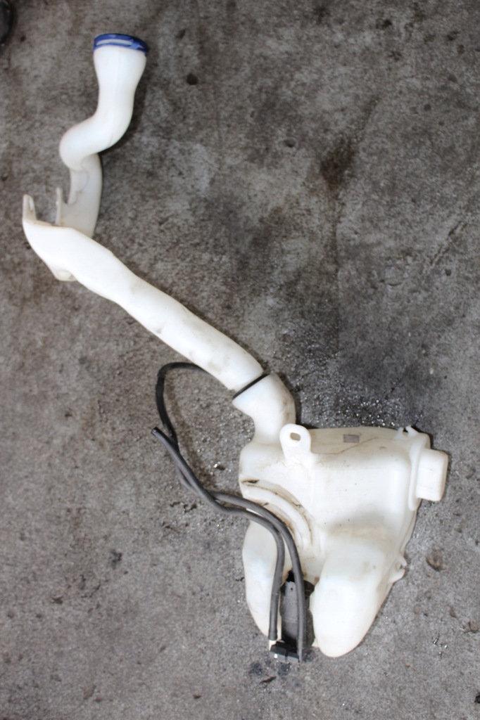 фото №1, Citroen c3 picasso 1.6 hdi бак омывателя