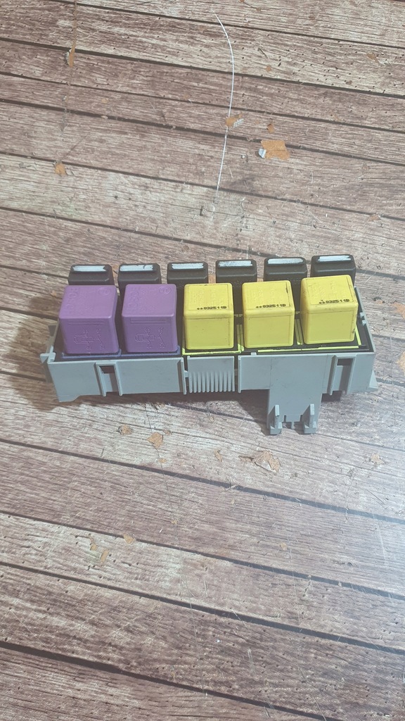 фото №1, Коробка реле opel meriva a