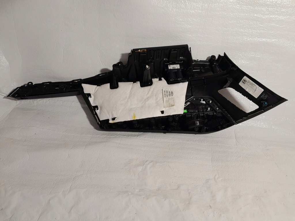 фото №9, Bmw x7 g07 обшивка багажника 3 rzedu сидений подлокотник переключатели