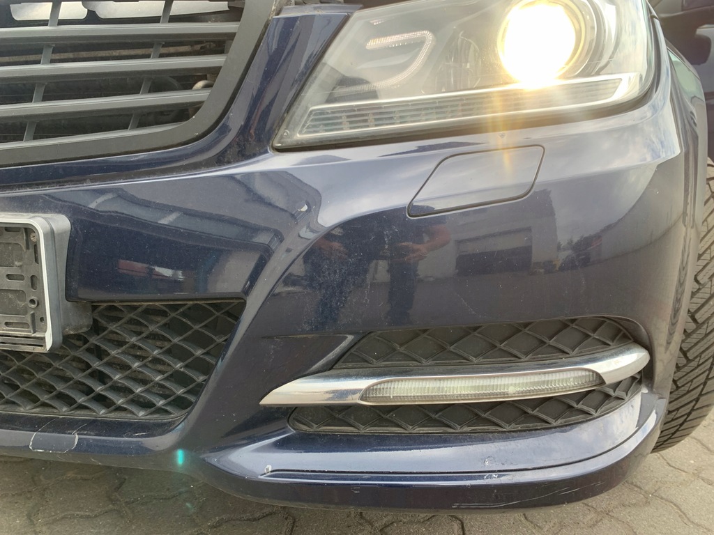 фото №6, Mercedes c klasa w204 lift бампер pod ксеноны крышка омывателя